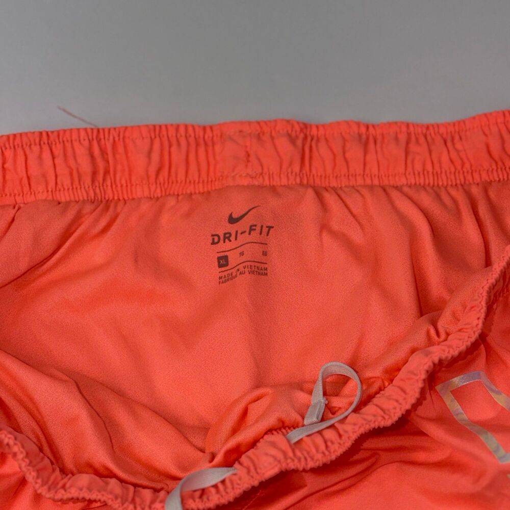 Nike Dri Fit Tempo Running Shorts XL Pink Coral - Picture 5 of 8
